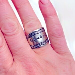 Silpada “Be True to Yourself” engraved Cigar Band Ring .925 Silver Size 9